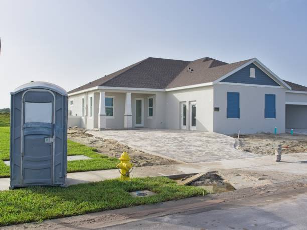 Best Luxury portable toilet rental  in Oakfield, WI